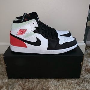 (SOLD) Air Jordan 1 Mid SE Union Black Toe